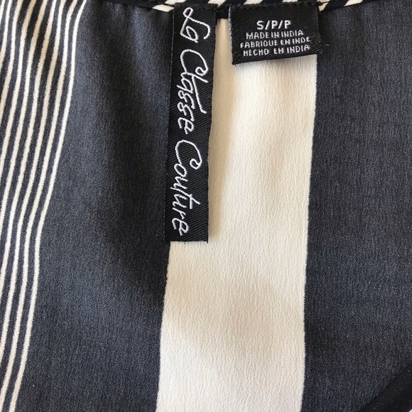 top with asymmetric pattern - Picture 5 of 5